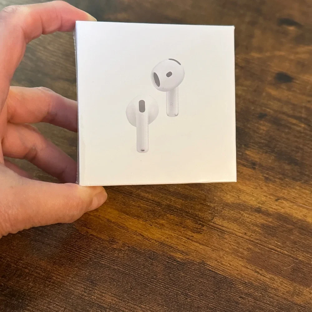 Apple AirPods - Sleek White